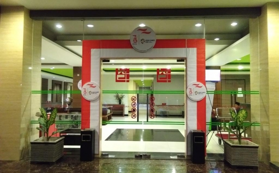 Front view di Hotel Candi Indah Semarang