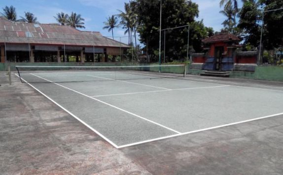 Lapangan Tennis di Hotel Celuk Agung