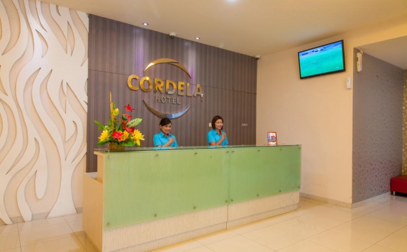 Receptionist di Hotel Cordela Medan