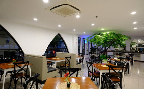 Restaurant di Hotel Dafam Enkadeli Thamrin Jakarta Syariah