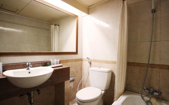 Bathroom di Hotel Melawai 1 Jakarta