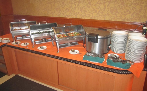 Food & Beverages di Hotel Menara Lexus
