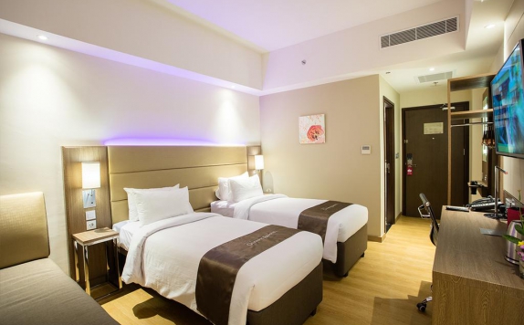 Tampilan Bedroom Hotel di Hotel Olympic Renotel