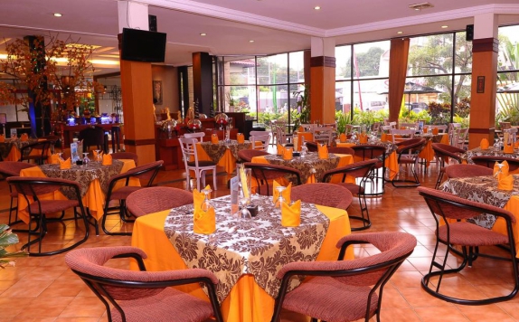 Restaurant di Hotel Plaza Semarang