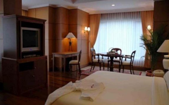 Guest Room di Hotel Royal Senyiur