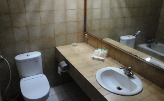 Bathroom di Hotel Sahid Manado