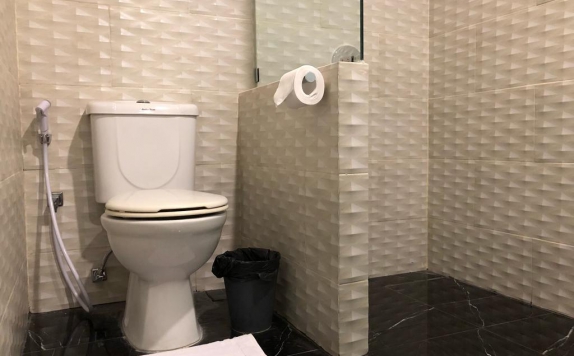 Bathroom di Hotel Sinar I