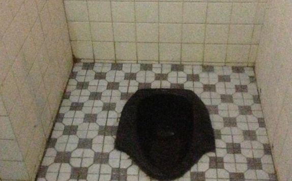 Bathroom di Hotel Sumekar