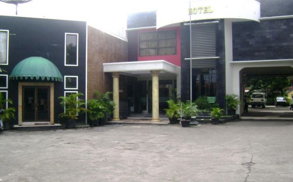 Entrance Hotel di Hotel Tampiarto Plaza