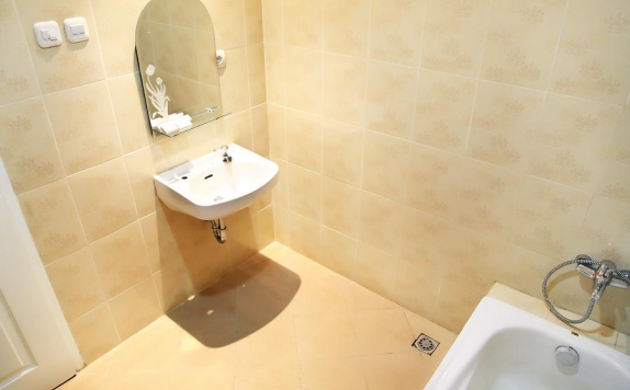 Bathroom di Hotel Walan Syariah