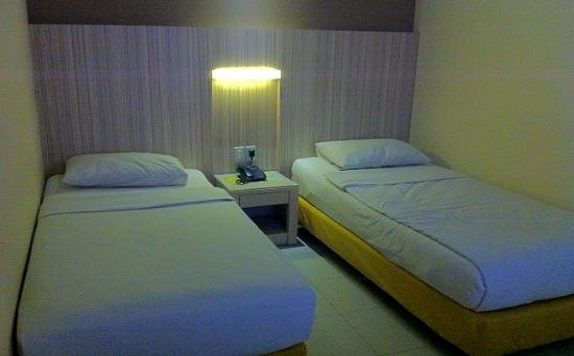 Twin Bed di Hotel Wisata Niaga