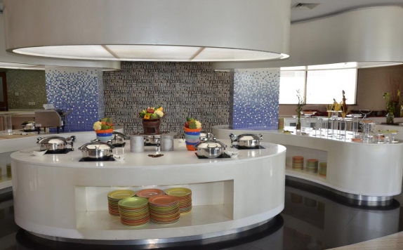 Food and Beverages di Ibis Styles Jakarta Airport