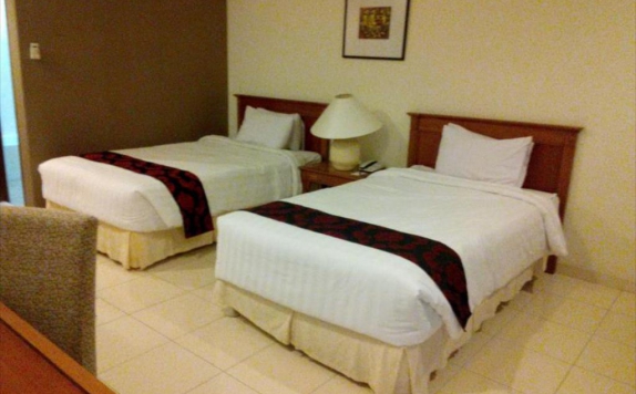guest room twin bed di Ijen View Hotel And Resort