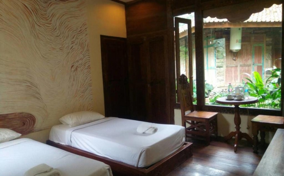 Guest Room di Imah Seniman Lembang