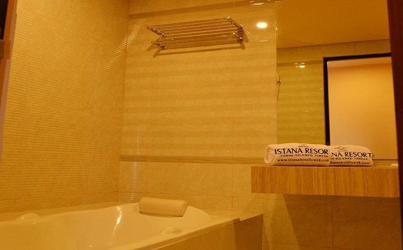 BathRoom di Istana Hotel & Resort Luwuk