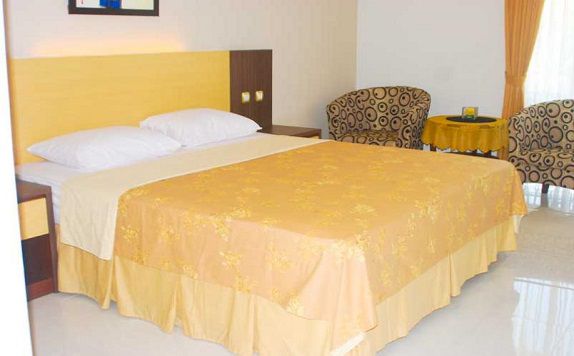 Double Bed di Jeng Ratu Hotel