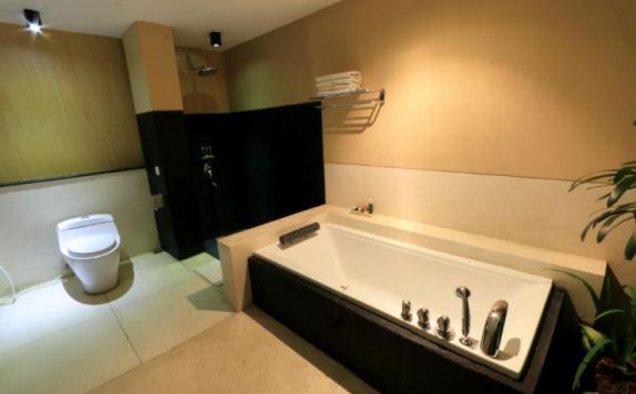 bathroom di Jerami Luxury Villa and Spa