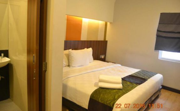 Guest room di J Hotel Medan