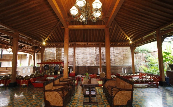 Interior di Joglo Mandapa Boutique Hotel