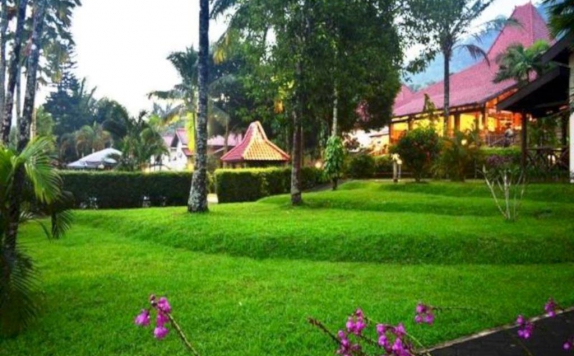 Taman di Kalibaru Cottage