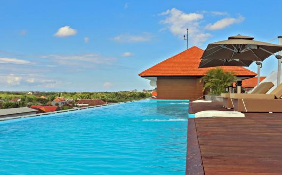 Pool di Kila Infinity8 - Bali