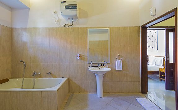 Bathroom at 1 bedroom di Kubal Villa Seminyak