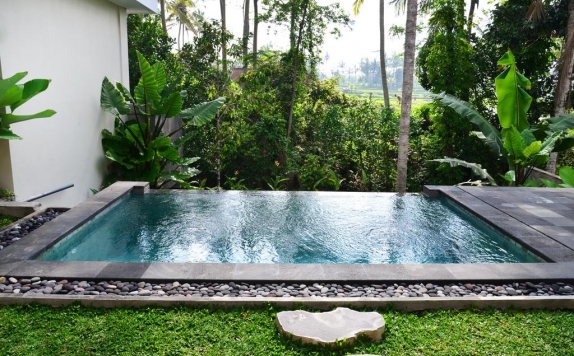 Outdoor Pool Hotel di Kubu Bali Baik Villa and Resort