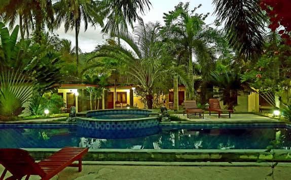 Swimming Pool di Kuta Cove Hotel