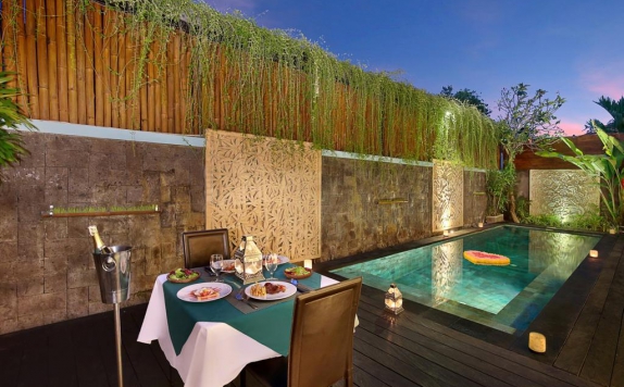Swimming Pool di The Bali Management Villas