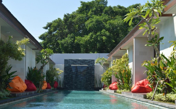 Outdoor Pool Hotel di La Leela Jimbaran