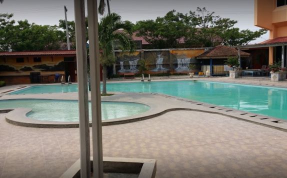 Swiming Pool di Lido Graha Hotel