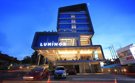 Front view di Luminor Hotel Jambi