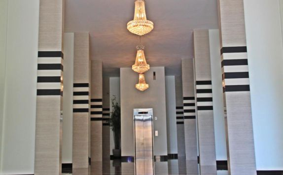 entrance di Luxio Hotel Denpasar