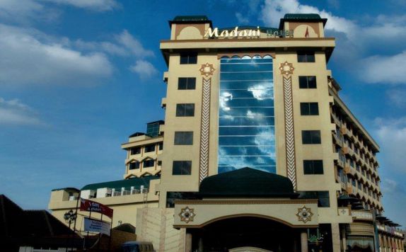 Tampak Luar di Madani Syariah Hotel