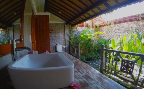 Bathroom di Man's Cottages and Spa