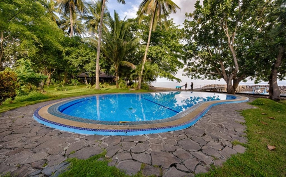 Swimming Pool di Mapia Resort