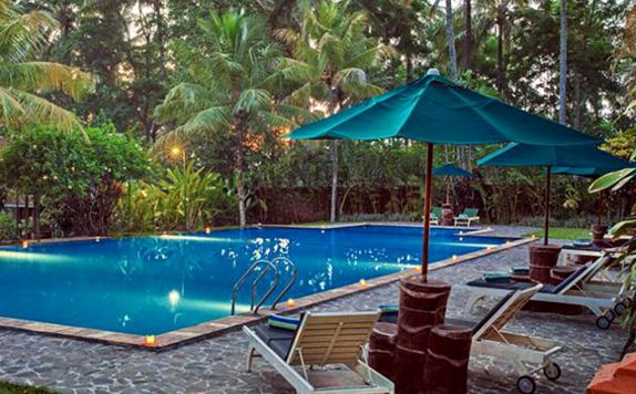 swiming pool di Margo Utomo Eco Resort