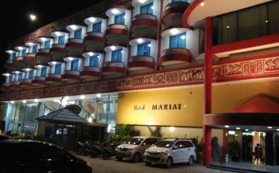 Eksterior di Mariat Hotel
