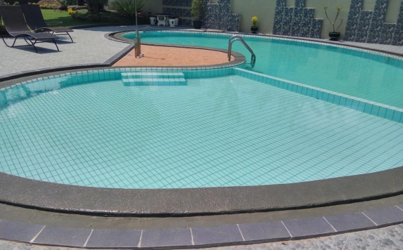 swimming pool di Metropole Batu