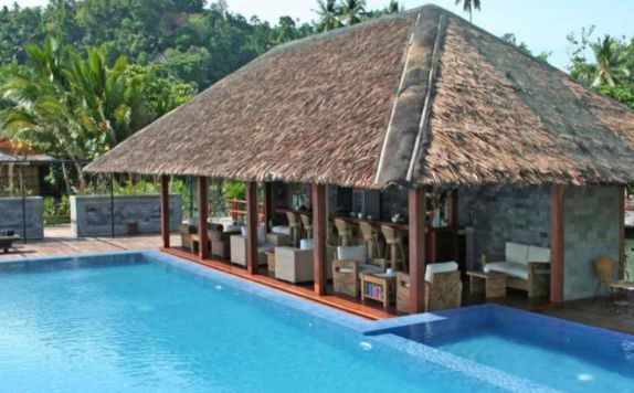 Swimming Pool di Minahasa Lagoon Hotel