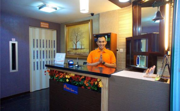 receptionist di Mine Hotel