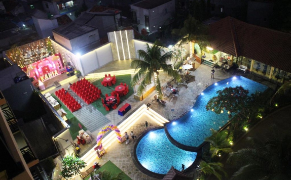 Swimming Pool di Narita Hotel Tangerang