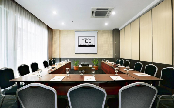 Meeting Room di Neo Dipatiukur Bandung