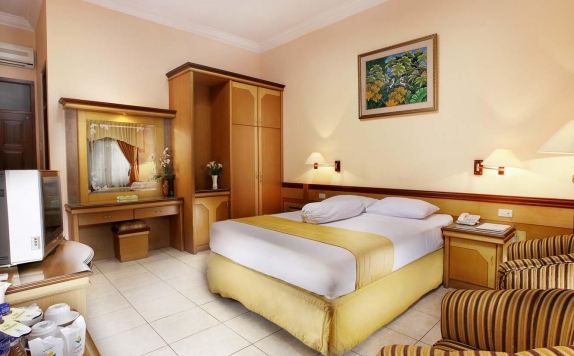 Tampilan Bedroom Hotel di Ning Tidar Hotel
