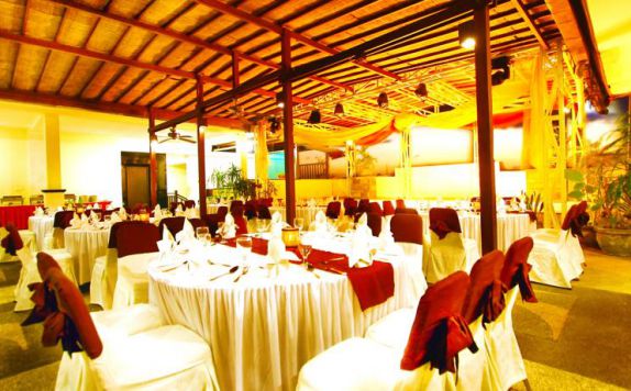 restaurant di Nirmala Hotel Denpasar