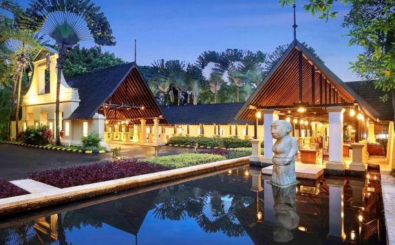 Eksterior di Novotel Bogor Golf Resort & Conv. Center