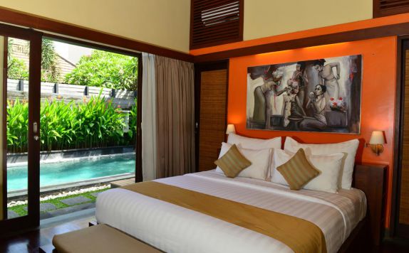 King Bed di Nyuh Bali Villas