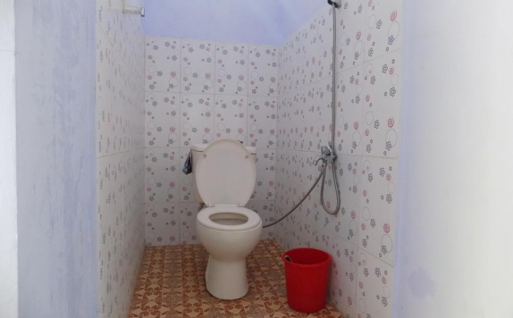 Tampilan Bathroom Hotel di OsingVacation
