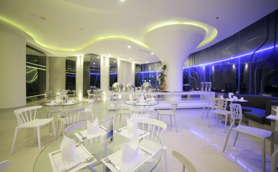 Restaurant di Ozone Hotel Jakarta