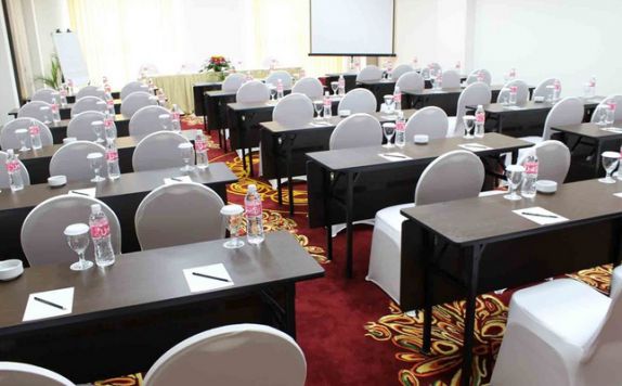meeting room di Padjadjaran Suites Business & Conference Hotel Cengkareng